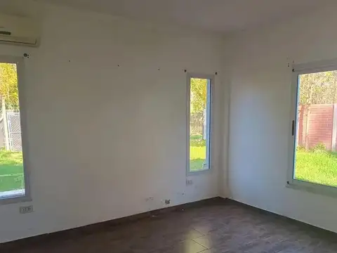Casa en Venta con 5 cocheras