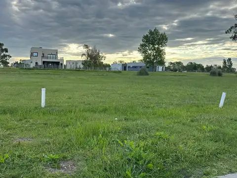 VENTA LOTE DE 1356 M2 AREA 60 - LA VICTORIA