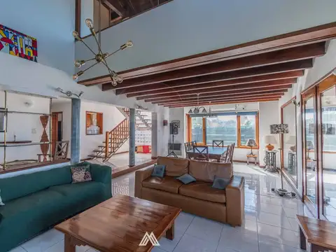 Casa 4 ambientes con 3 baños