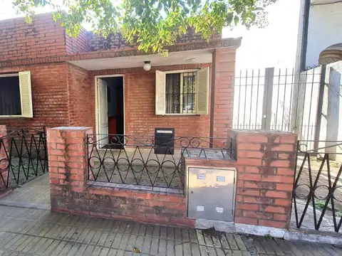 Casa a remodelar cerca del SIC Lomas San Isidro