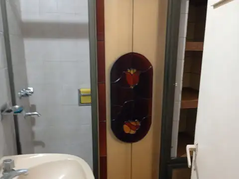 Depto Tipo Casa en Alquiler con 1 cocheras
