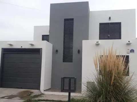 Casa en Venta en Libertador Gral San Martin, San Martín