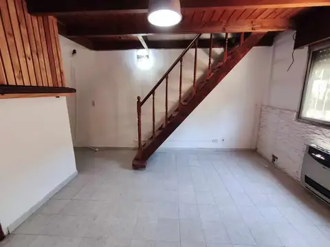 Depto Tipo Casa en Venta 36 años
