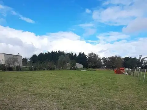 Terreno en Venta en Roque Perez, USD 22.000