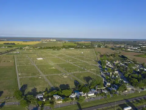 Venta Terreno en  Ecopueblo Alvear -350 mts2