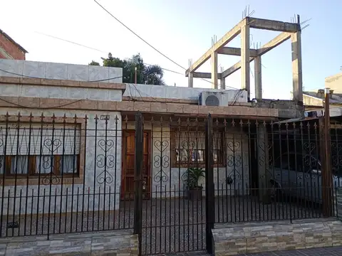 VENTA CASA EN ISIDRO CASANOVA