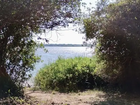 602 ha costa Rio Parana - Corrientes