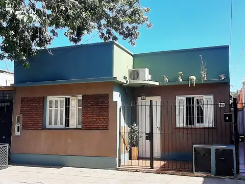 Domingo Olivera 1100