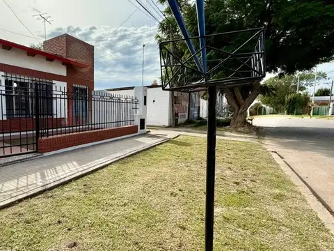 PH EN VENTA 3 AMBIENTES EN BARRIO PEDRO PICO