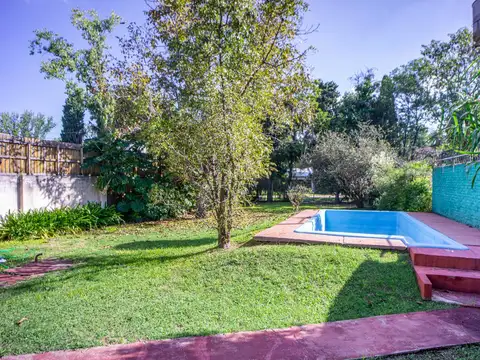 Casa 6 ambientes con 1 baño