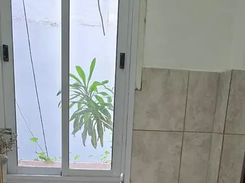 Av Pueyrredon 600- Balvanera- 3 ambientes 50m2- 1º por escalera OPORTUNIDAD