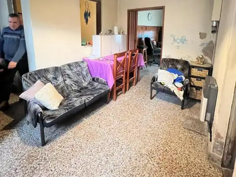 T/CASA EN VENTA ZEBALLOS AL 4000 ESQ ZARATE VILLA DOMINICO