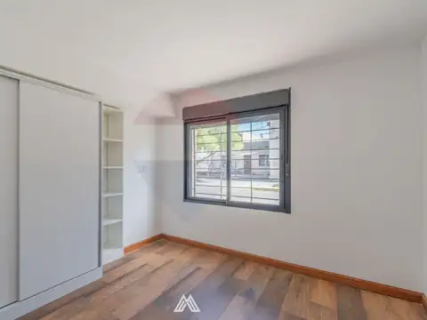 Venta casa 1 dormitorio con patio, Jacinto Vera