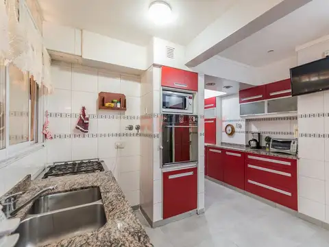 Departamento 4 ambientes con 2 baños