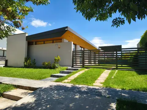 Casa en Alquiler en Maipu, Maipú