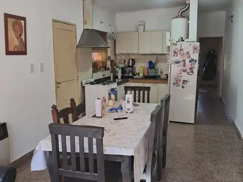 López y Planes 2600