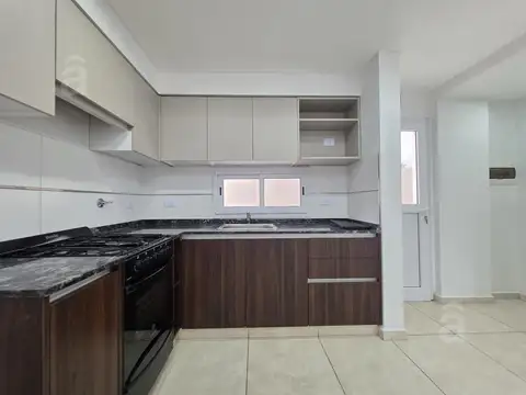 Departamento en Venta en Villa Ballester - Tres Ambientes - Balcón y Patio con Parrilla