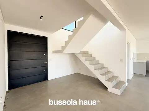 Casa en Venta en El Cantón - Barrio Golf, USD 398.000