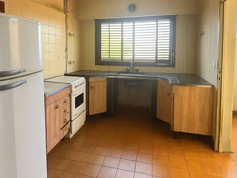 Depto Tipo Casa en Venta en Ramos Mejía, USD 95.000
