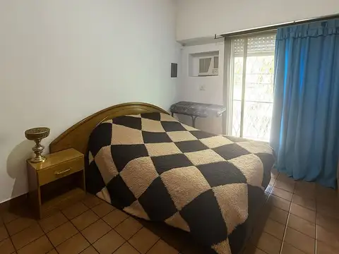 Depto Tipo Casa 4 ambientes con 1 baño