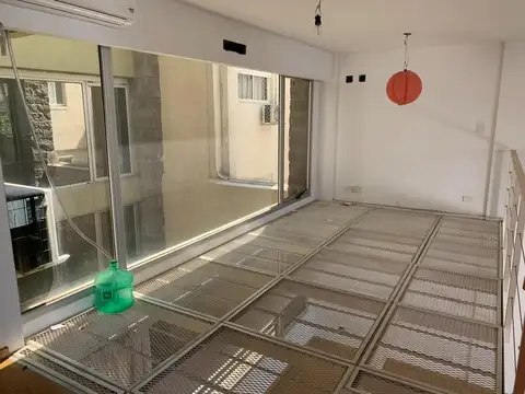 OFICINA EN DÚPLEX, TIPO LOFT ! COCHERAS OPCIONALES...