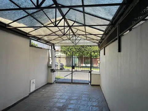 Lisandro de la Torre 200