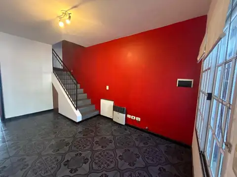 Depto Tipo Casa 3 ambientes con 1 baño