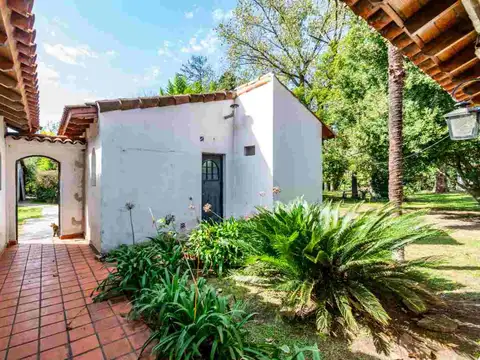 Casa en Venta en La Reja, USD 215.000
