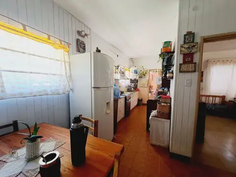 Casa 5 ambientes con 1 baño