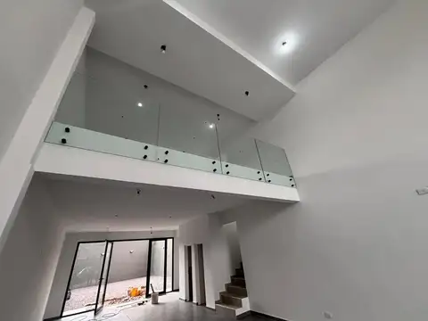 Local en Alquiler en Muñiz, USD 2.700