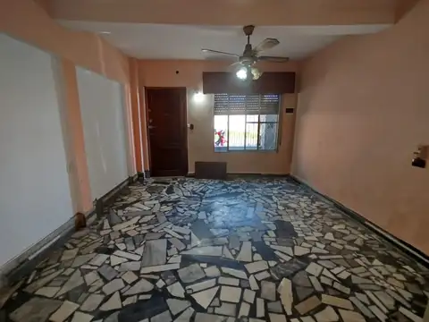 Depto Tipo Casa 3 ambientes con 1 baño