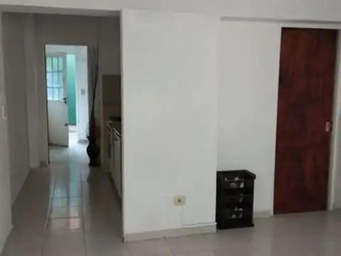 Depto Tipo Casa 2 ambientes con 1 baño