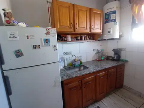 MUNRO PH A LA VENTA TRES AMBIENTES PRIMER PISO POR ESCALERA