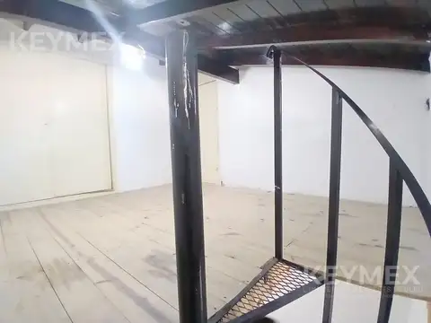 Casa en Venta en Isidro Casanova, USD 110.000