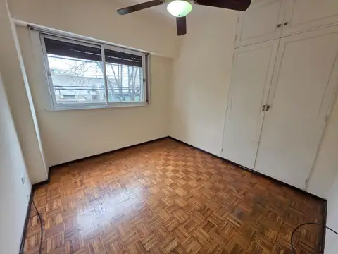 2 AMBIENTES al FRENTE, con BALCON, a pasos de Av. PATRICIOS