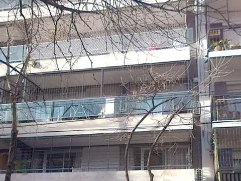 COCHERA FIJA CUBIERTA - MUY CÓMODA - EXCELENTE RENTA