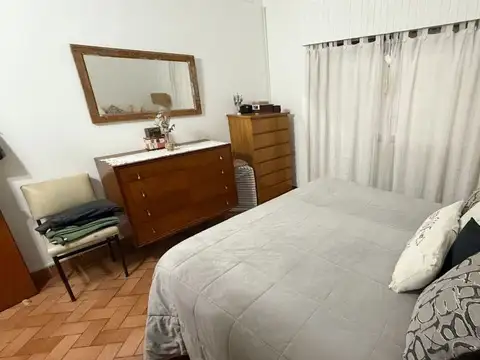 Venta casa 4 amb y monoambiente al fondo-Boulogne