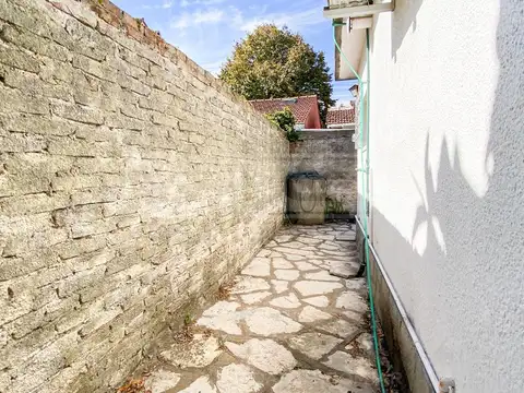 General Hornos  al 2700 entre Yapeyú y General Aramburu