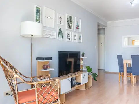 Agustín Álvarez 1400