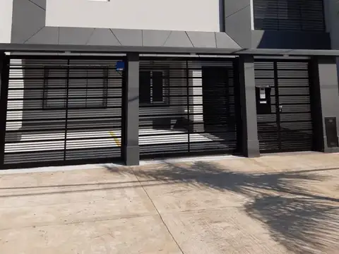 Departamento - Alquiler - Argentina, La Matanza - SARGENTO CABRAL 2125