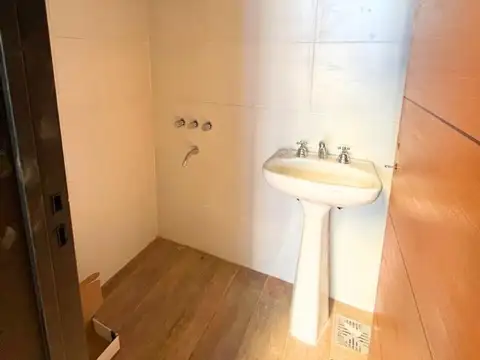 Av. Gral Martin Rodriguez 398