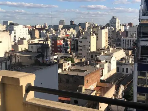 Av Belgrano 1345 , Piso 12