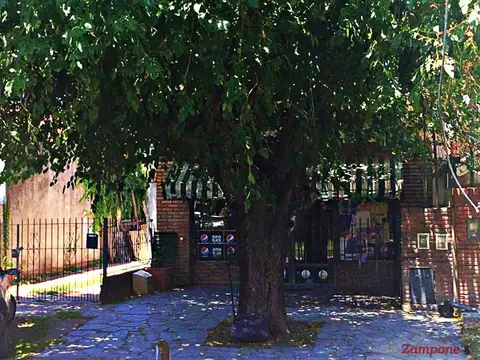 Venta - Lote con Casa a Reciclar y Local Comercial - San Isidro