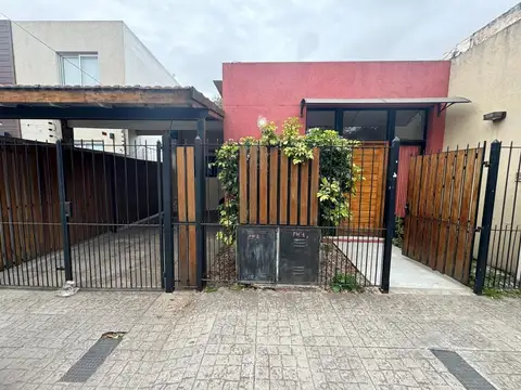 Casa tipo P.H. 3 ambientes - Ituzaingó sur