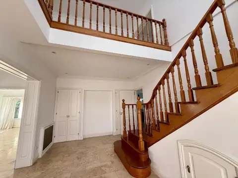 Casa en Venta de 5 dormitorios