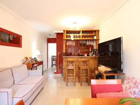 Casa en Venta en Olivos Maipú/Uzal, USD 330.000