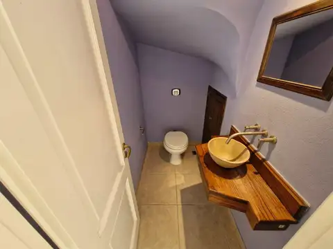 Casa 7 ambientes con 3 baños