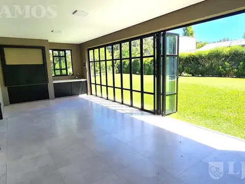 Casa en Alquiler en Villanueva, USD 2.900
