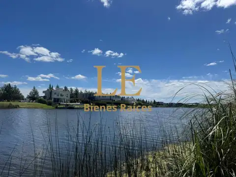VENTA LOTE EN EL NAUDIR A LA LAGUNA CENTRAL