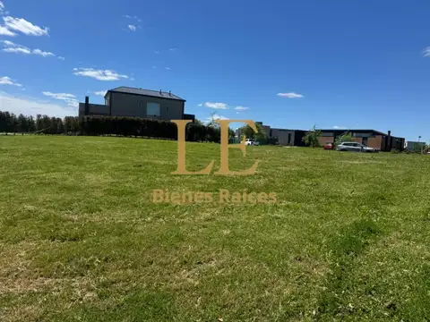 VENTA LOTE EN EL NAUDIR A LA LAGUNA CENTRAL